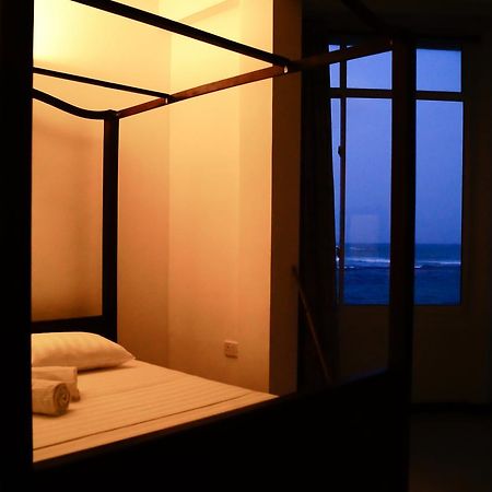 Sayurima Beach Hotel Ахангама Экстерьер фото