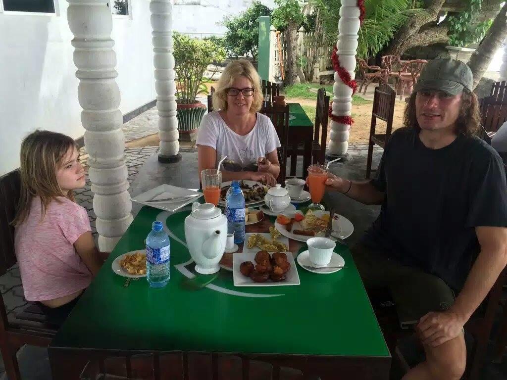 Sayurima Beach Hotel Ахангама Экстерьер фото